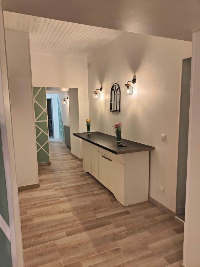 Le Cocon De Mila Apartment Uzer  ภายนอก รูปภาพ