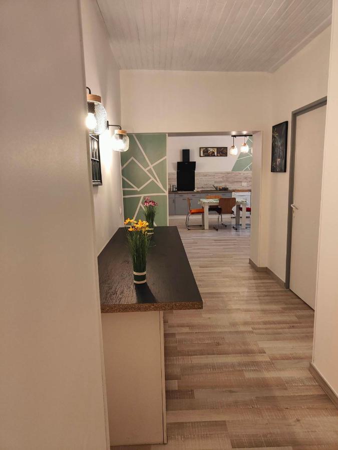 Le Cocon De Mila Apartment Uzer  ภายนอก รูปภาพ