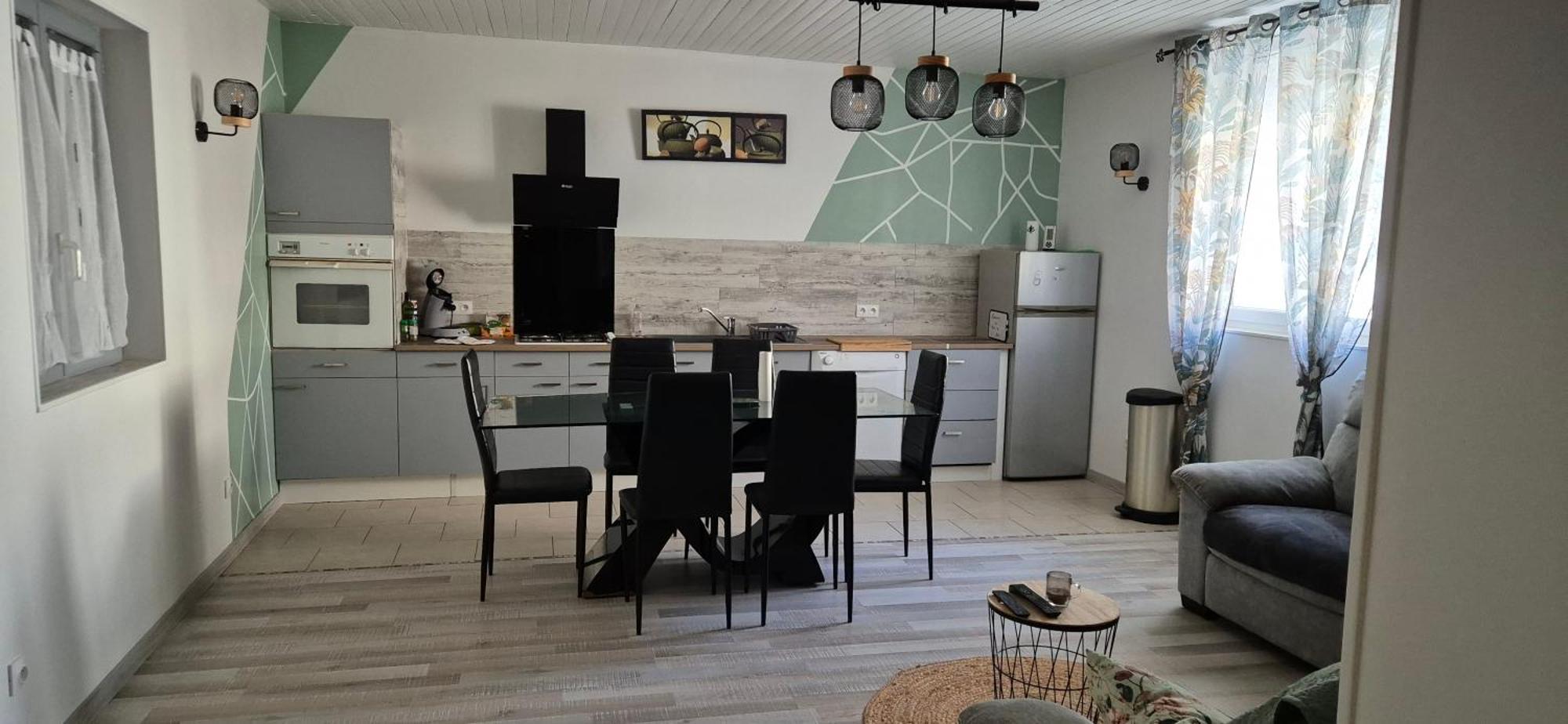 Le Cocon De Mila Apartment Uzer  ภายนอก รูปภาพ